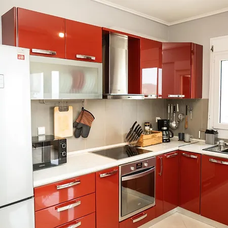 Chloe Sea View Apartmán *